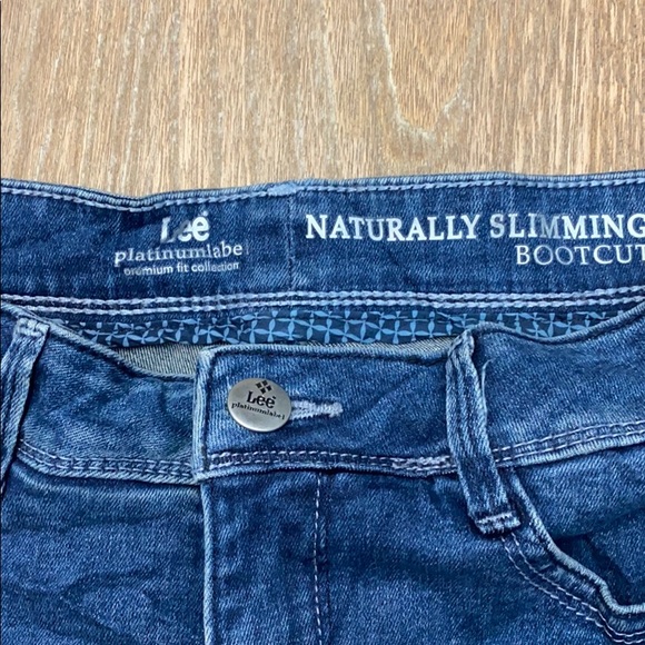 Jeans 👖 - Picture 2 of 3